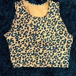 LiCi Fit Leopard Print Cropped Tank Top